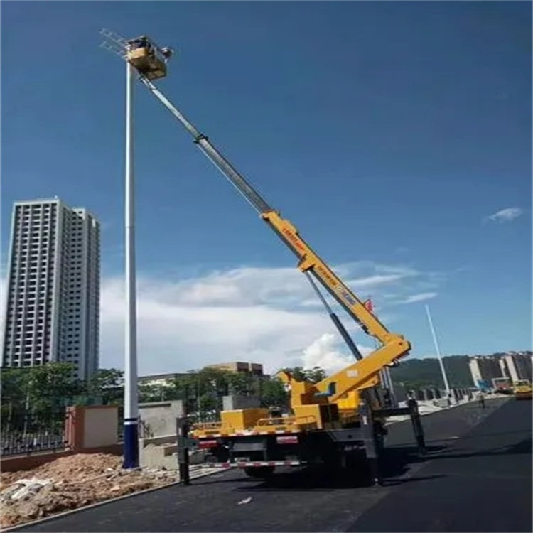 吴桥县维修路灯的曲臂升降车出租