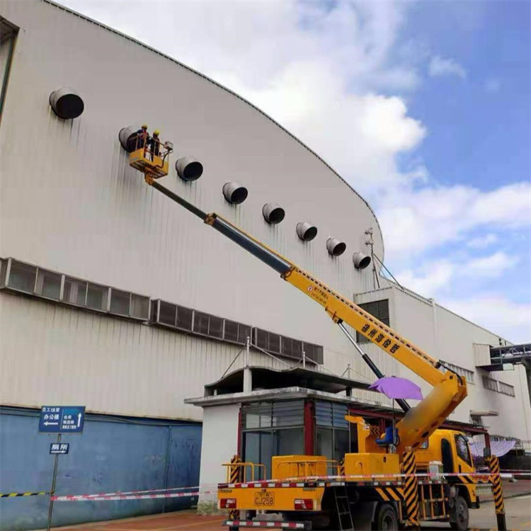 吴桥县高空作业车出租服务：专业广告牌安装解决方案